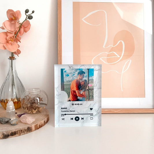 Custom Spotify plaque in premium white marble acrylic frame with 3D effect and 2cm width - perfect personalized gift idea